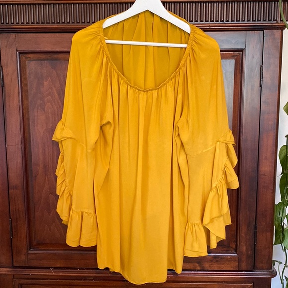 Fever on / off shoulder blouse incredible batwing sleeves - Picture 2 of 10